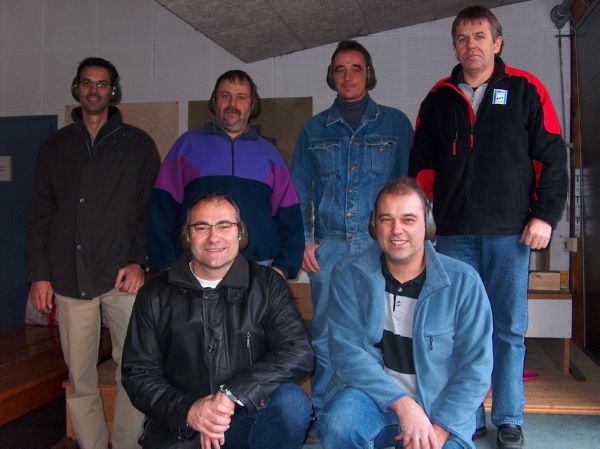 die Siegergruppe am 1. Dorfschiessen Frytigs-Club