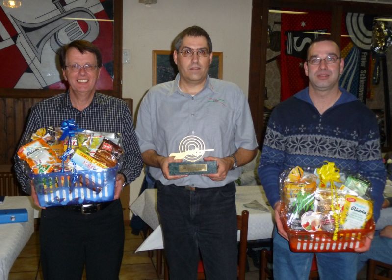 grosse Meisterschaft (v.L.n.R.) 2. Rang St�uble Willi, SiegerWeiss Peter und 3. Rang Schraner Hanspeter